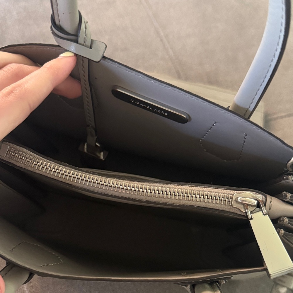 Michael Kors Light Gray Mini Bag with Wallet - Picture 5 of 5